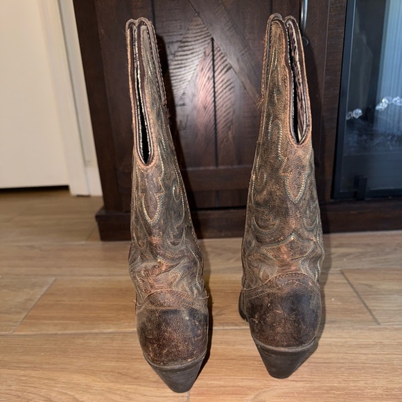 Genuine leather Laredo boots brown & turquoise snip toe heel distressed boot - Picture 5 of 11